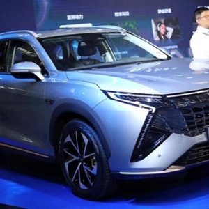 据悉，凯翼昆仑将12月10日开启预售。新车定位全新中型SUV